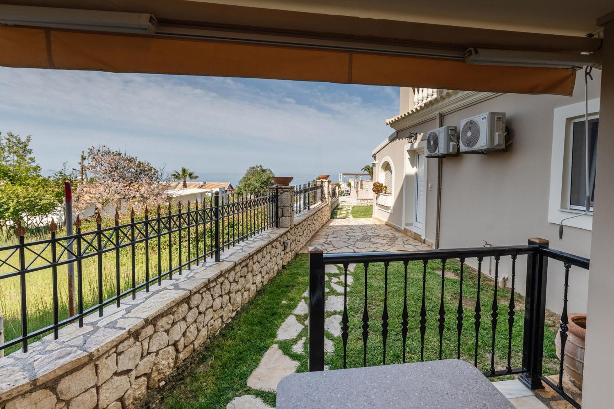 Sea Breeze Hotel & Apartments Agios Gordios (Corfu) Exterior foto